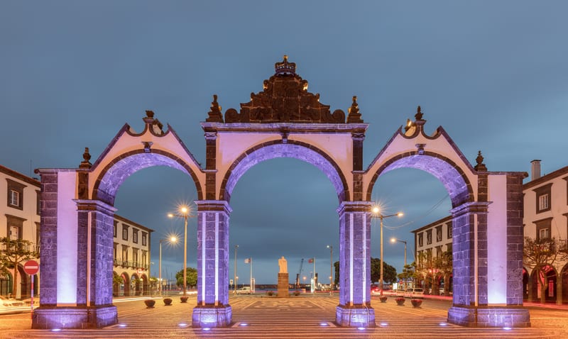 Walking in Ponta Delgada historic centre